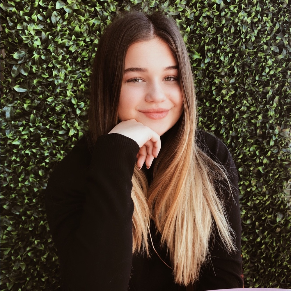 Meet your Posher, Elizabeth